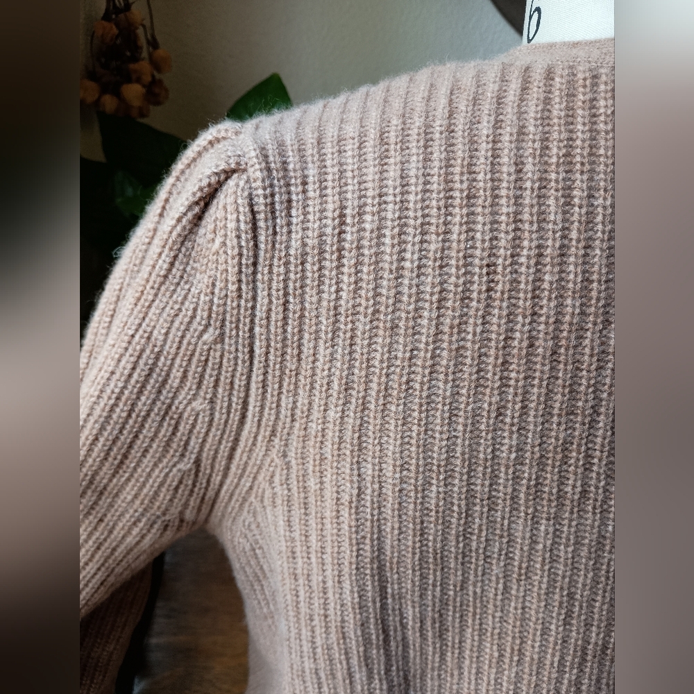 Reformation Fossi Cardigan - Picture 7 of 15